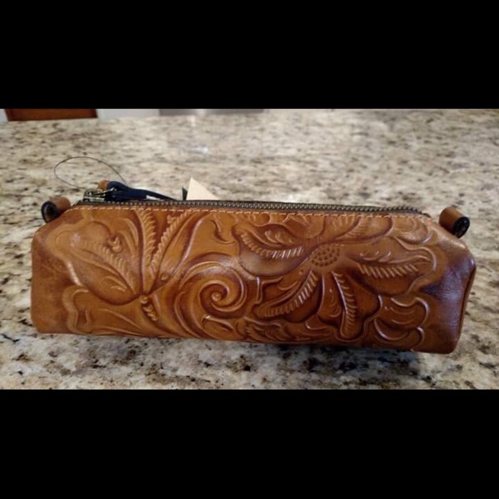 Patricia Nash wristlet